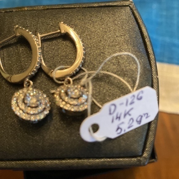 Earrings natural diamonds 💎 elegant and luxury delicate and stylish white gold - Picture 7 of 9